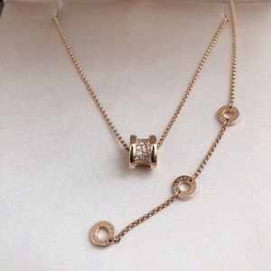 Sold 📦📦 💯 Bvlgari diamond pendant rose gold💎